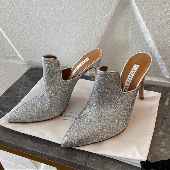 🔥$500 VERONICA BEARD🔥 Perfect “Penn” Mules Silver Glittered - Picture 13 of 16